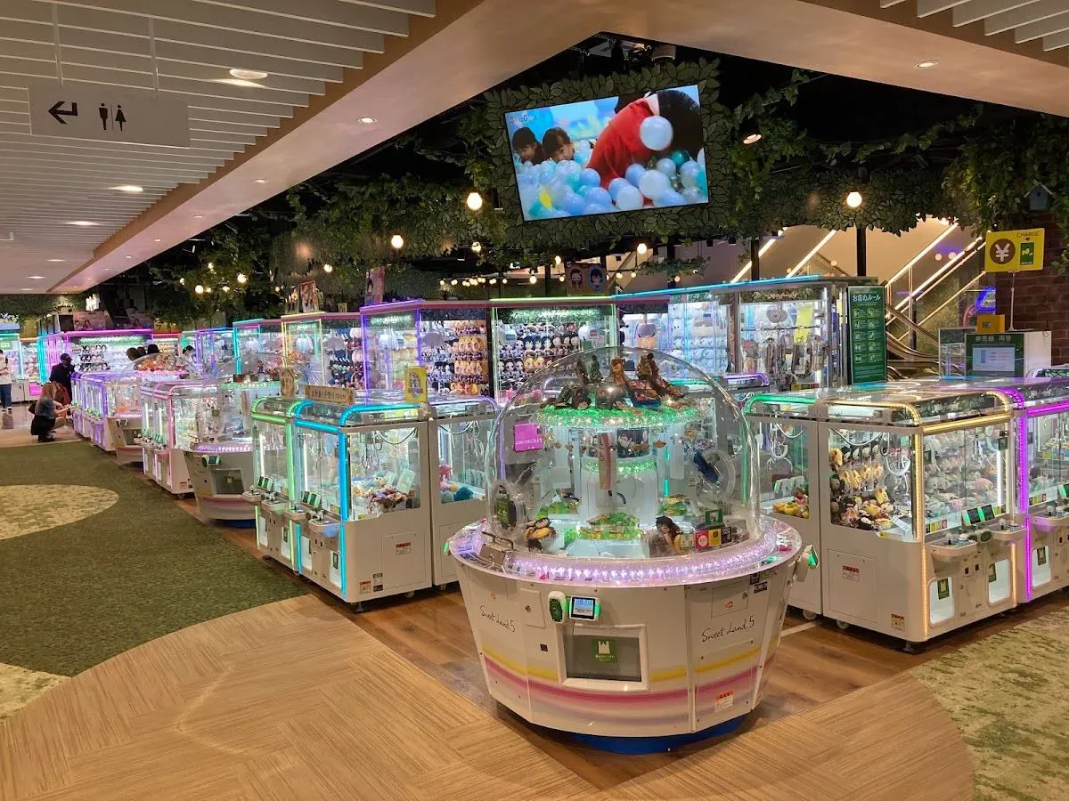 LINKS UMEDA 4