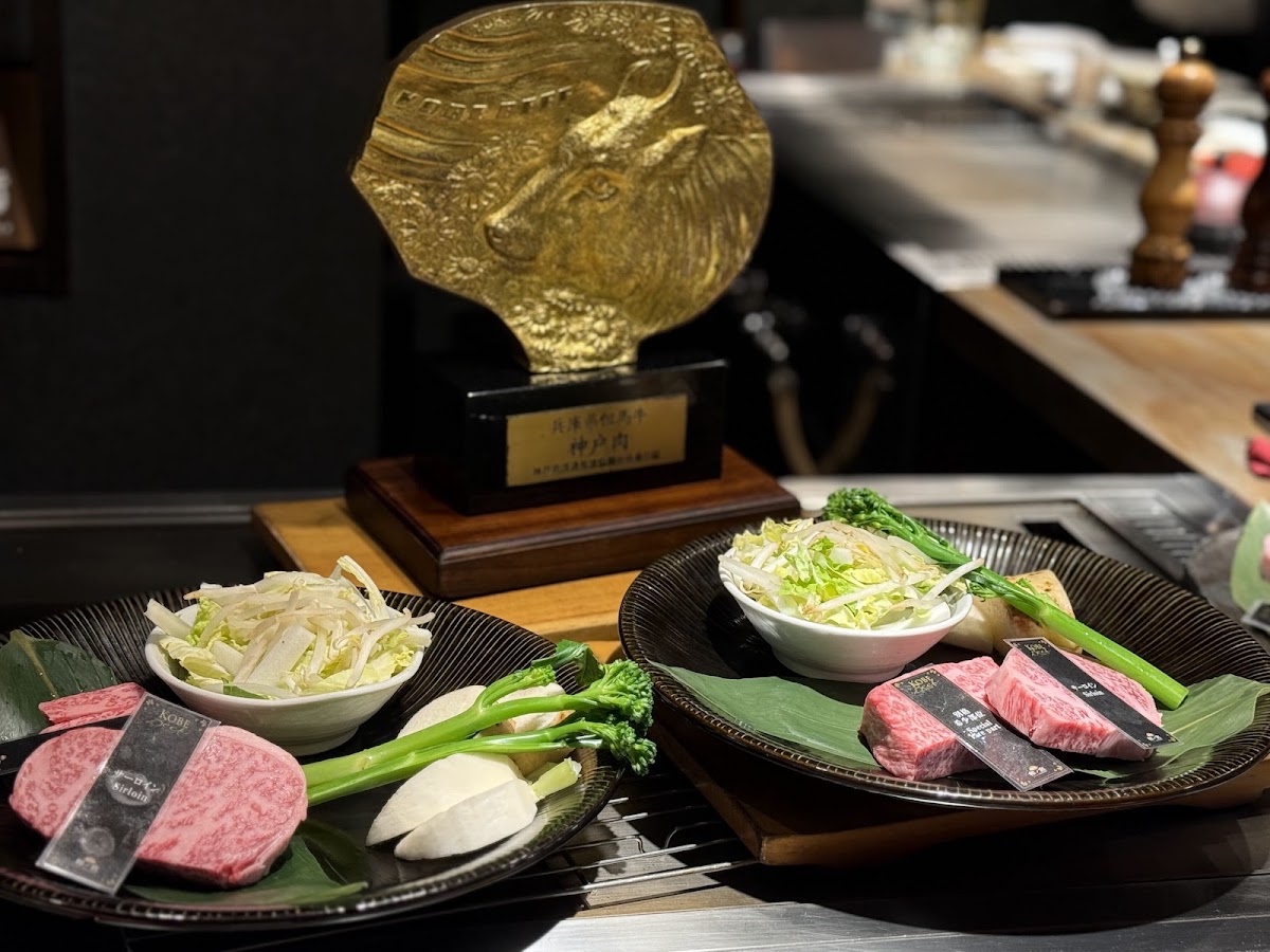 Kobe Beef WANOMIYA Dotonbori Main Store 3