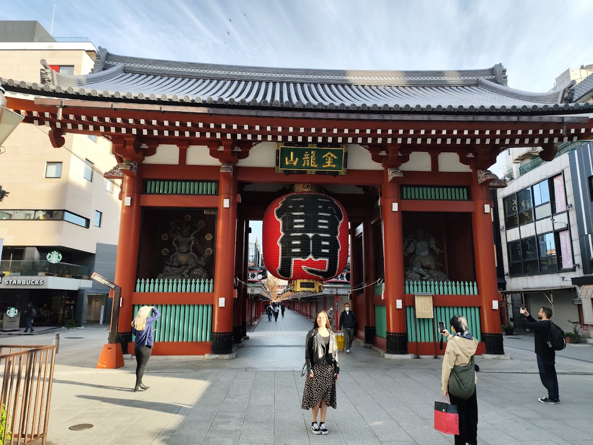 Kaminarimon Gate