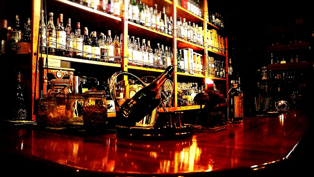BAR LIVET Whisky & Cocktail ( SHINJUKU )