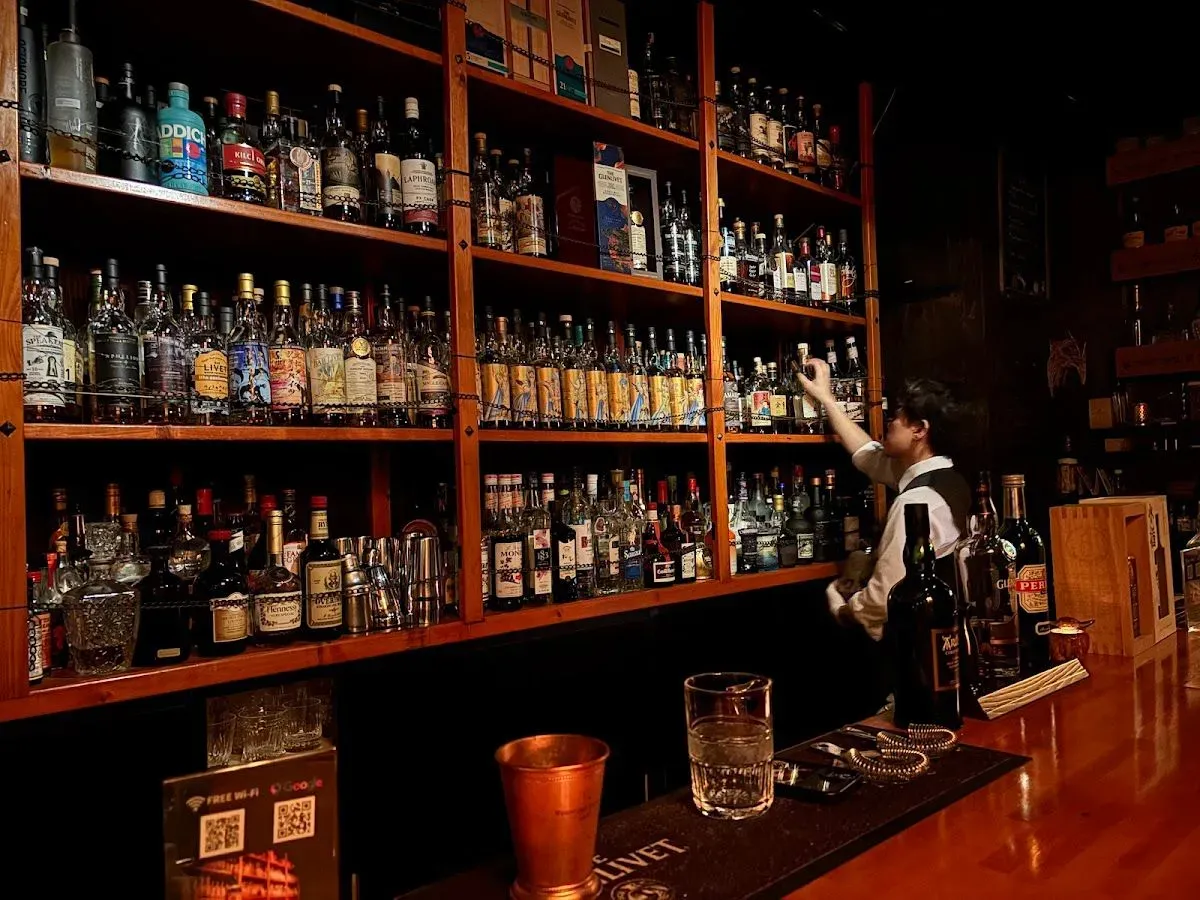 BAR LIVET Whisky & Cocktail ( SHINJUKU ) 4