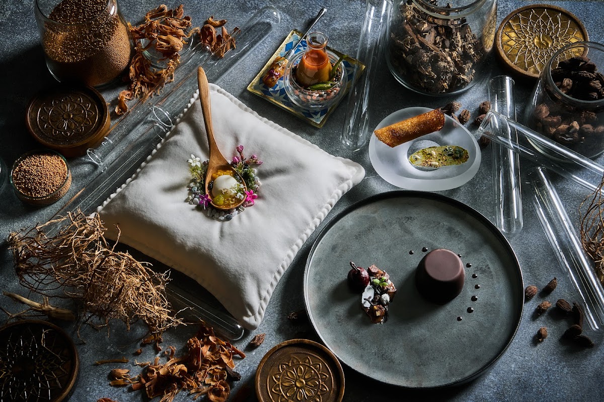 Tapas Molecular Bar 2