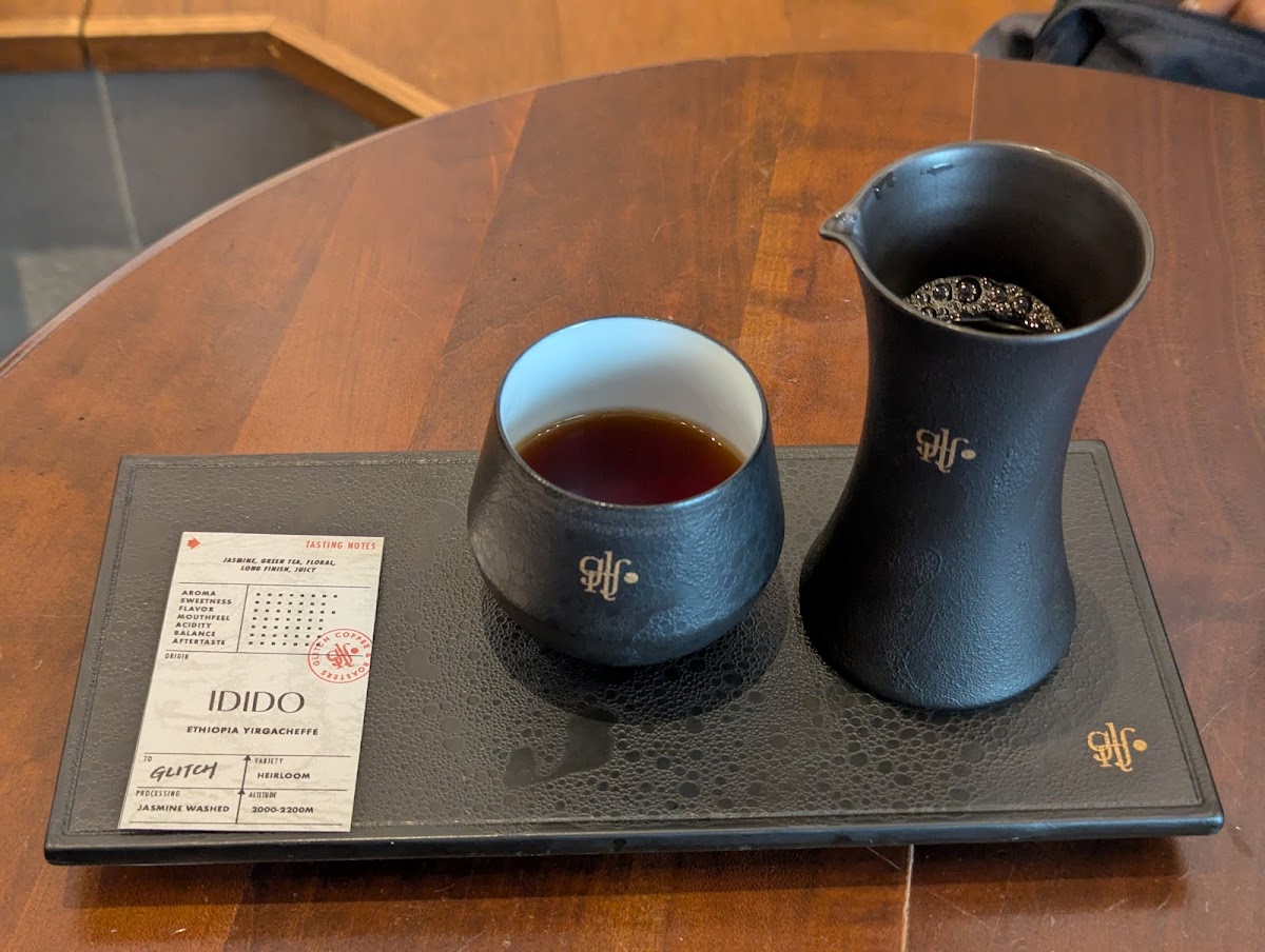Glitch Coffee and Roasters GINZA 3