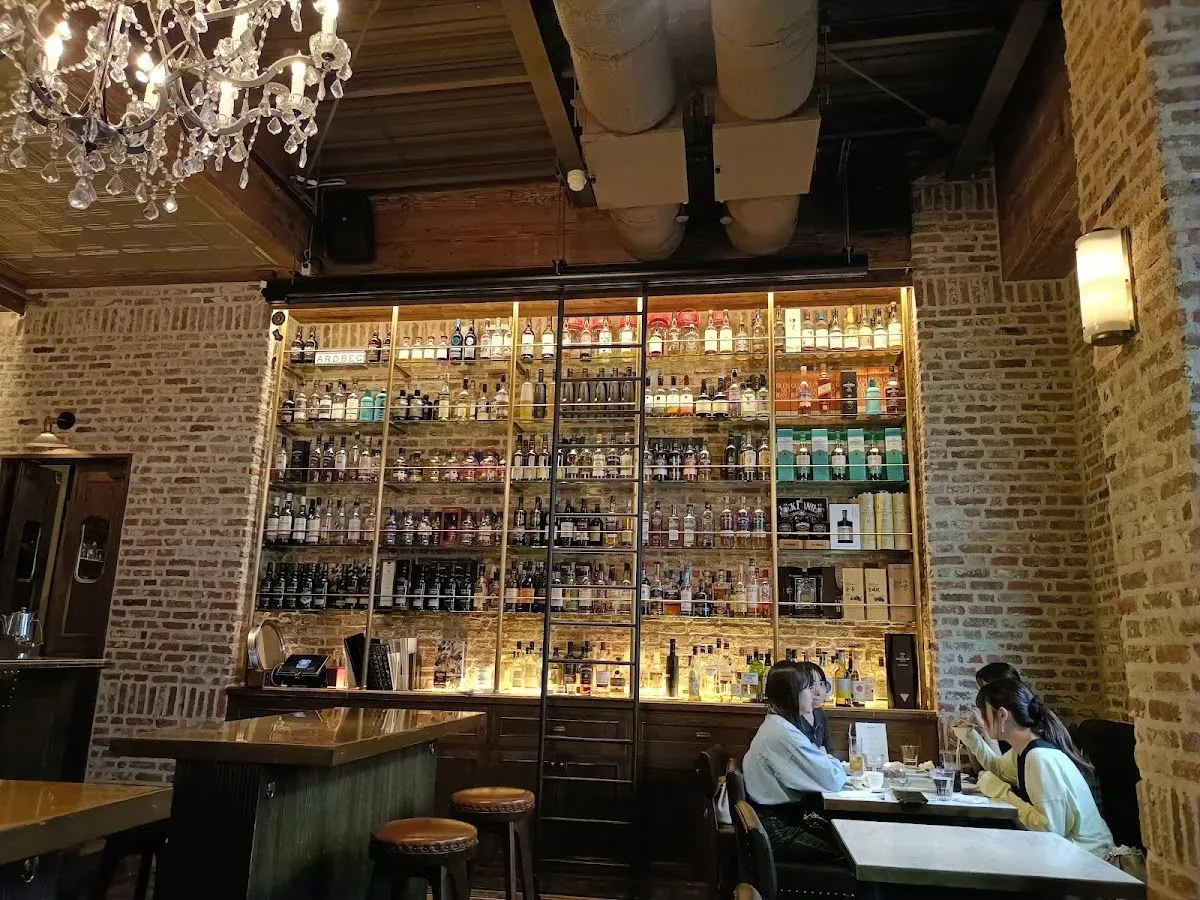 TOKYO Whisky Library – Premium Whisky Bar & Restaurant 2
