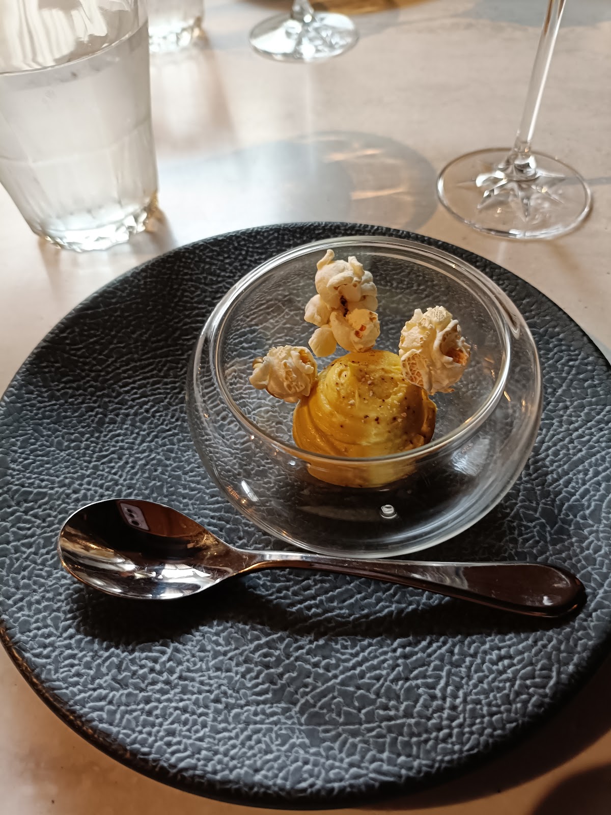 TOKYO Whisky Library – Premium Whisky Bar & Restaurant 4