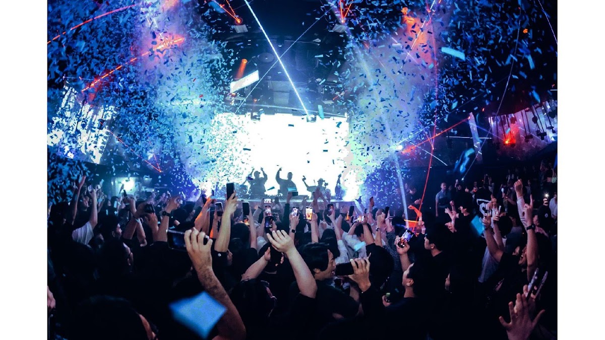 SEL OCTAGON TOKYO night club