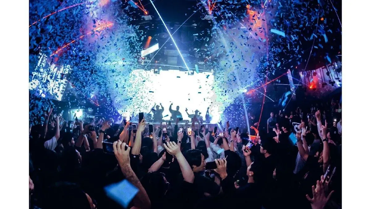 SEL OCTAGON TOKYO night club