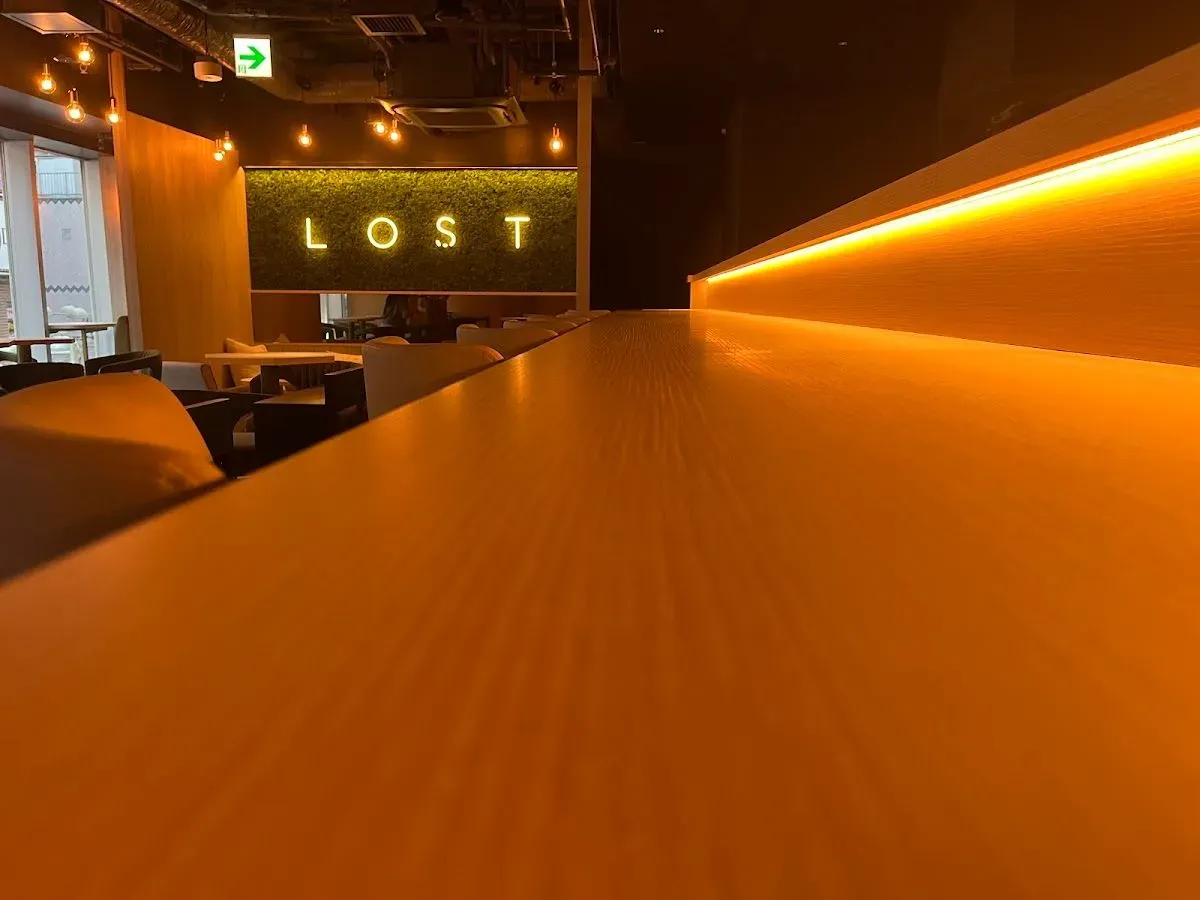 LOST BAR 3