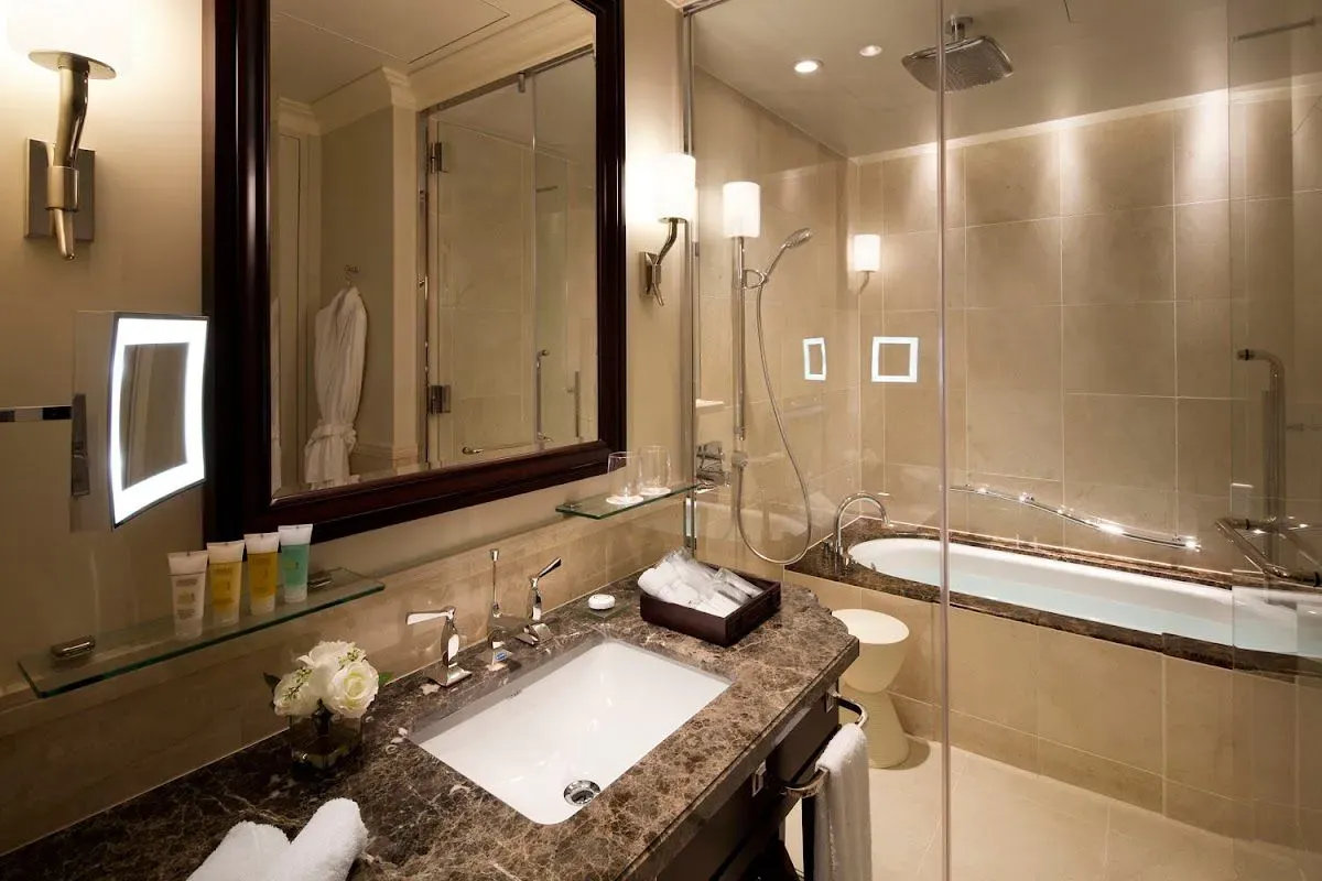 The Tokyo Station Hotel 3