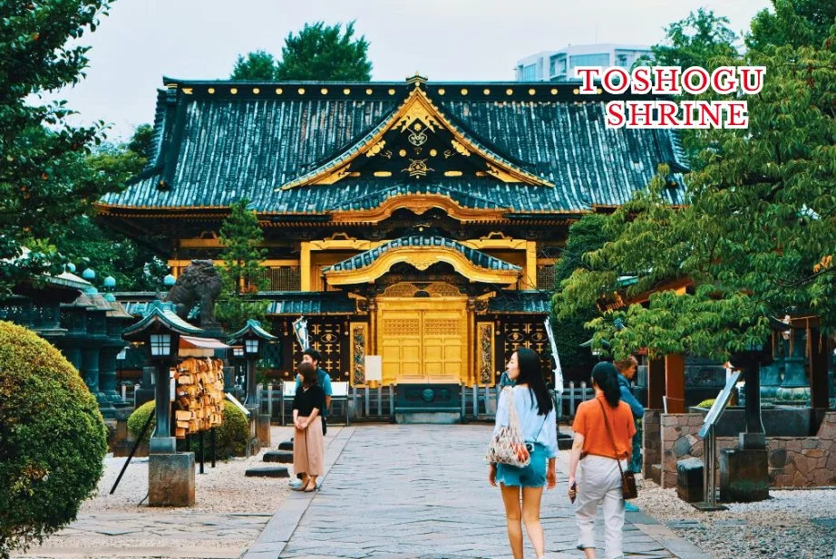 Ueno Temples & Ameyoko Market Walking Tour - Blend of Culture + Food + Shopping in Taito-ku, Japan — photo 4