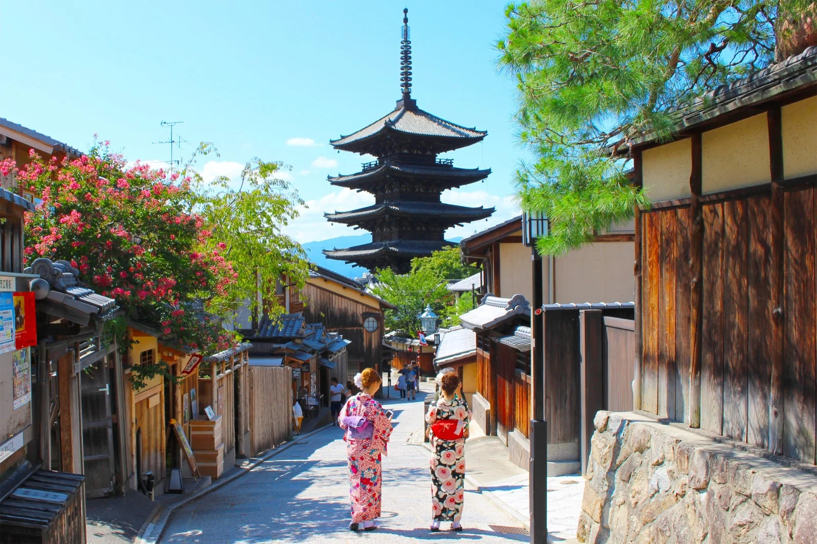 Private Kyoto Introduction Tour — Gion & Historic Streets — small-group walking tour in Gion, Higashiyama, Japan