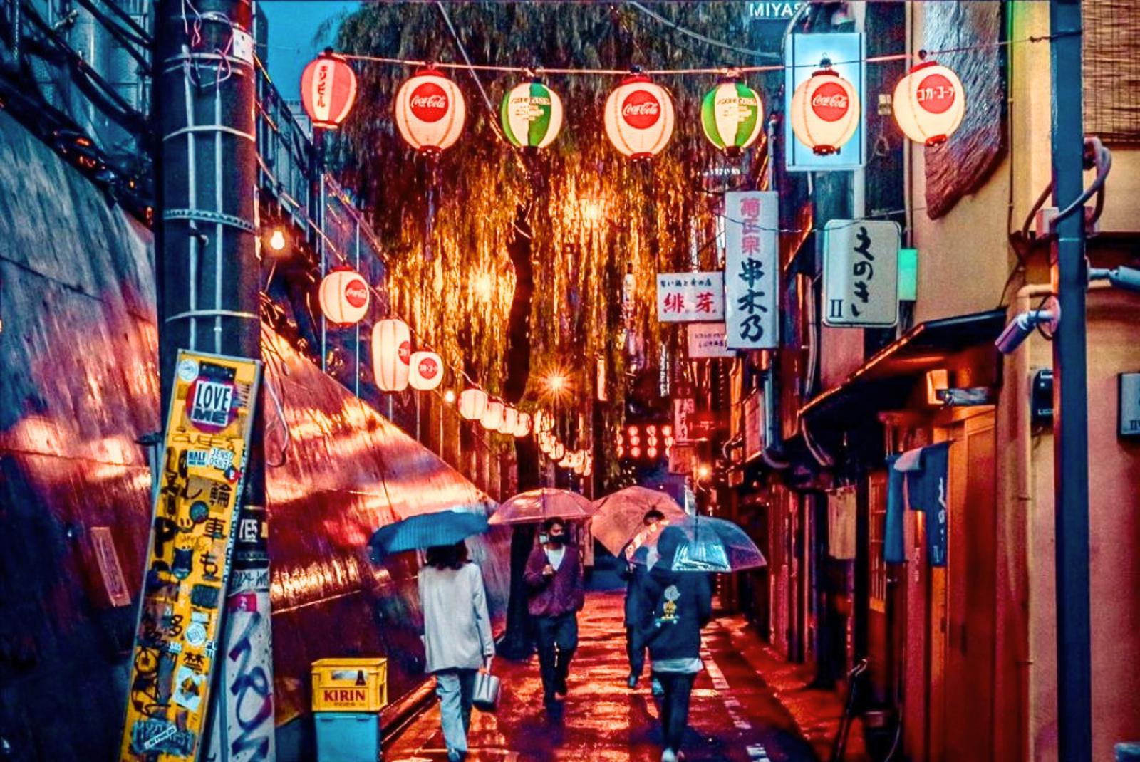 Shibuya Night Walking Tour - Highlights & Hidden gems in Shibuya, Japan — photo 4